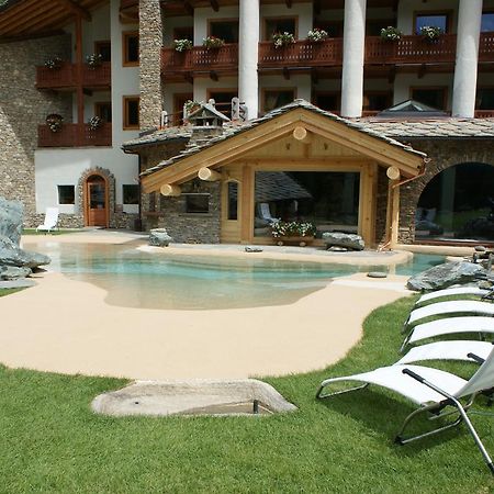 Eco Wellness Hotel Notre Maison Конье Экстерьер фото