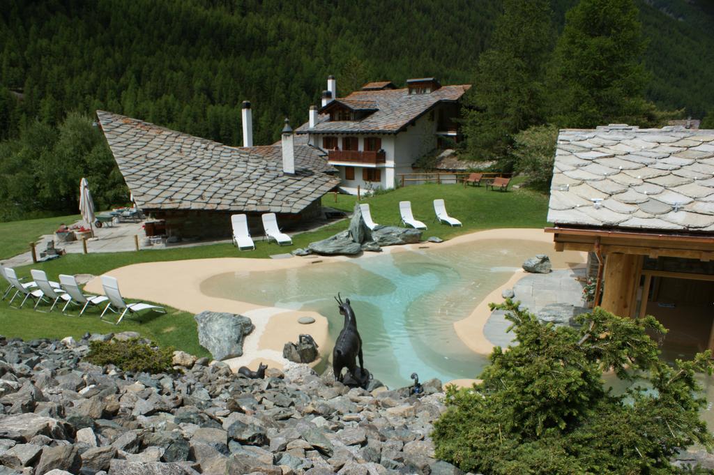 Eco Wellness Hotel Notre Maison Конье Экстерьер фото