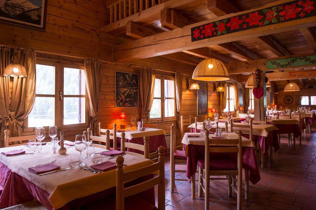 Eco Wellness Hotel Notre Maison Конье Ресторан фото